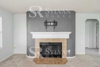4206 Glendale Ln in Lago Vista, TX - Building Photo - Building Photo