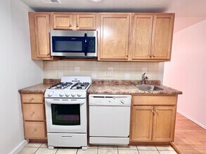 931 Spruce St in Philadelphia, PA - Building Photo - Building Photo