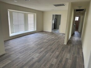 2318 Kingsdale Dr in Deer Park, TX - Building Photo - Building Photo