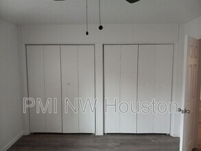 2681 Gessner Rd in Houston, TX - Building Photo - Building Photo