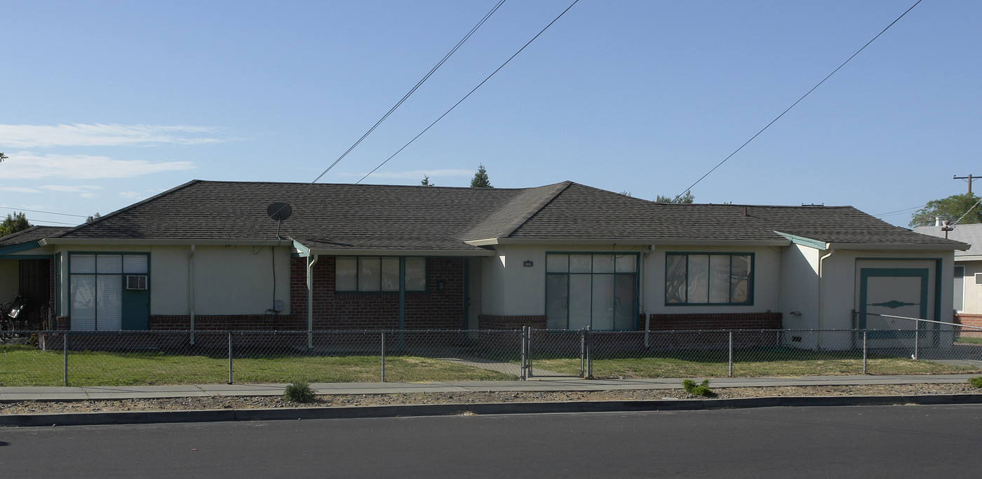 1623-1627 Linden St in Livermore, CA - Building Photo