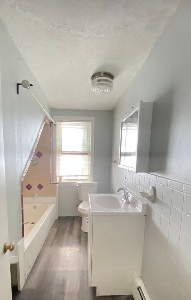 15 Shurtleff St in Chelsea, MA - Building Photo - Building Photo