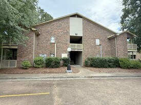 4975-4977 7 Pine Cir in Huntsville, AL - Building Photo