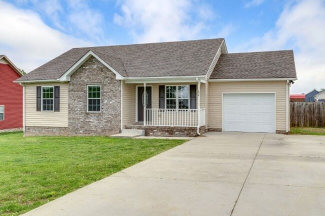 202 Shaub Rd in Portland, TN - Building Photo - Building Photo