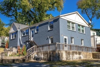 1010 Carolyn Ave in Nashville, TN - Foto de edificio - Building Photo