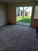 1501 16th St, Unit 1503 16th Street in Sumner, WA - Building Photo - Building Photo