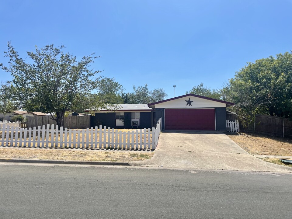 1501 Ferndale Dr in Killeen, TX - Building Photo