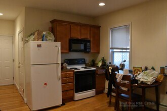143 Hillside St, Unit 2 in Boston, MA - Foto de edificio - Building Photo