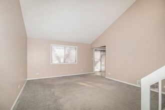 1995 Monday Dr in Elgin, IL - Building Photo - Building Photo