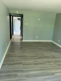 13910 S Chippewa Ave photo'