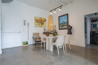 2001 Biscayne Blvd, Unit 9 in Miami, FL - Building Photo - Building Photo