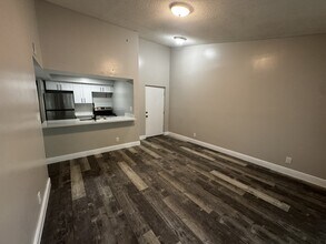 5628 Rock Island Rd in Tamarac, FL - Building Photo - Building Photo
