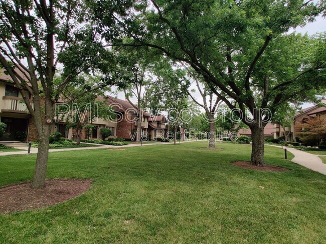 property at 21 Kyle Ct