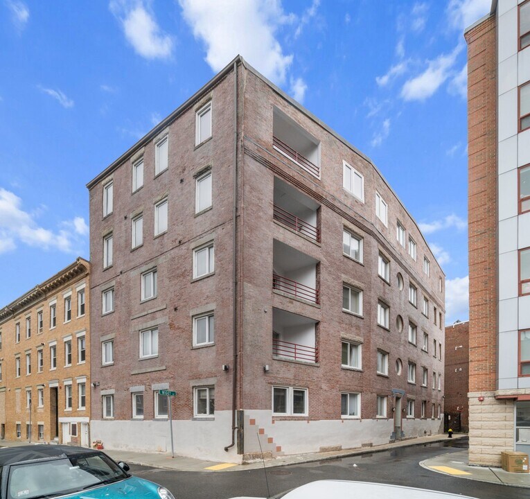 19 Wiget St, Unit APT404 in Boston, MA - Foto de edificio