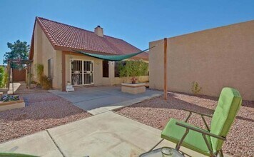 1902 E Secretariat Dr in Tempe, AZ - Building Photo - Building Photo