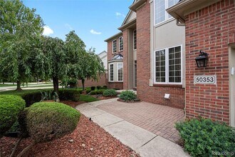 50353 Livingston Dr in Northville, MI - Building Photo - Building Photo