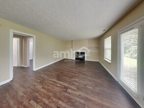 3428 Oakton Cir in Greenwood, IN - Building Photo - Building Photo