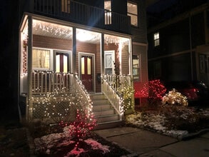 85 Lexington Ave in Somerville, MA - Foto de edificio - Building Photo