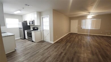 908 Westmore Ave in Brandon, FL - Building Photo - Building Photo