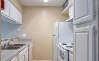 Salado at Cityview in Houston, TX - Building Photo