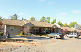 Highcliff in North Little Rock, AR - Foto de edificio - Building Photo