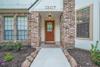 1307 Morton League Rd in Richmond, TX - Building Photo - Building Photo