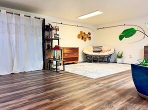 143 E Riviera Dr in Tempe, AZ - Foto de edificio - Building Photo