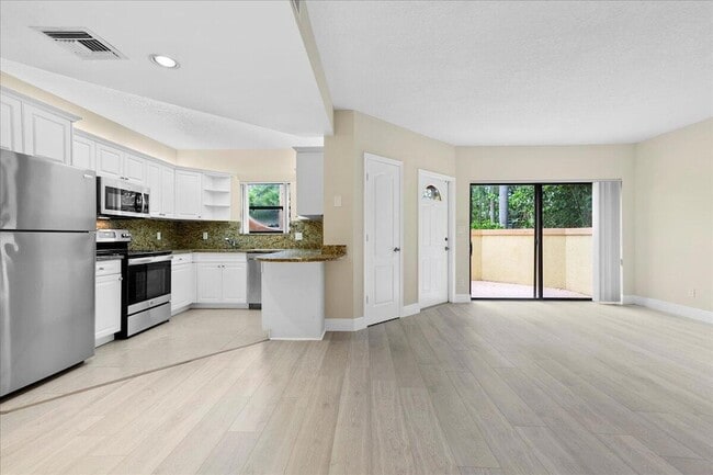 property at 41 Uno Lago Dr