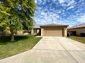 185 Sampson in Imperial, CA - Building Photo