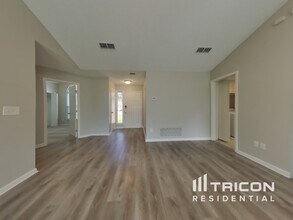 607 Richard Lee St in Orange Park, FL - Building Photo - Building Photo