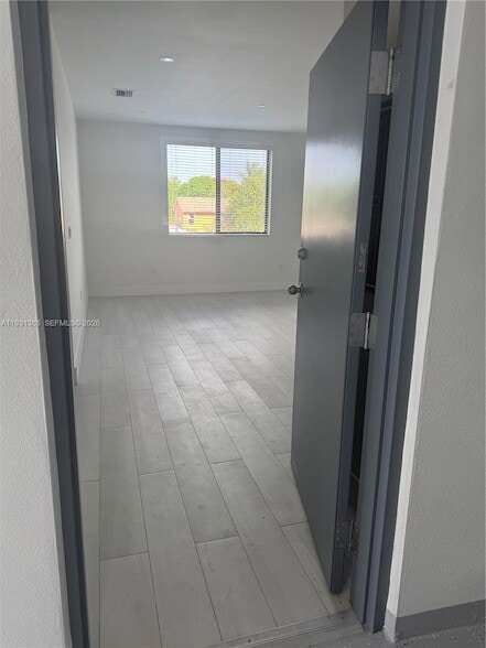 property at 1091 E 17th St