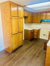 10339 Lincoln Ave in Hesperia, CA - Foto de edificio - Building Photo