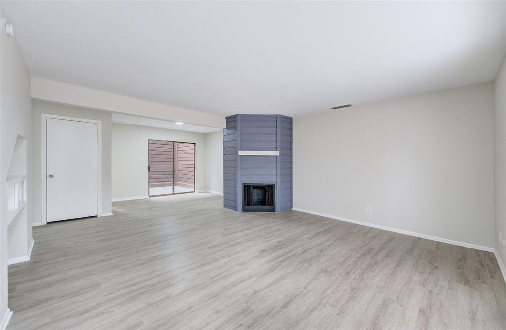 2219 Place Rebecca Ln Photo