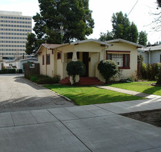 457-471 Franklin St in Mountain View, CA - Building Photo - Building Photo