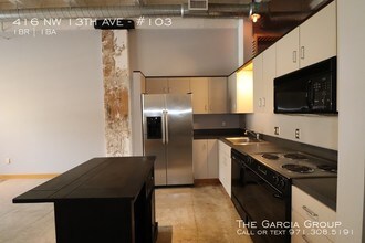 416 NW 13th Ave-Unit -#103 in Portland, OR - Foto de edificio - Building Photo