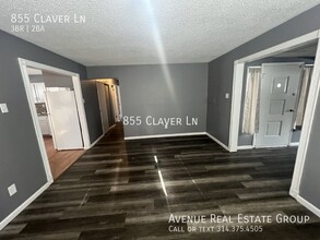 855 Claver Ln in Florissant, MO - Building Photo - Building Photo