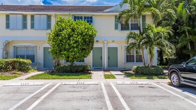 9968 NW 57th Manor in Coral Springs, FL - Building Photo - Building Photo