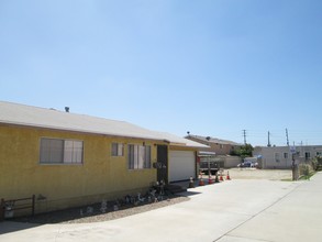 5200 Live Oak St in Cudahy, CA - Building Photo - Building Photo