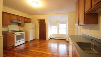 3 High St Pl, Unit 2 in Brookline, MA - Building Photo