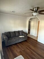 818 N Peachtree St in Ponca City, OK - Building Photo