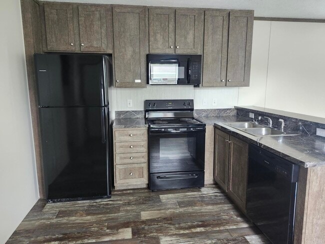 property at 17 Bluebird Hill Dr