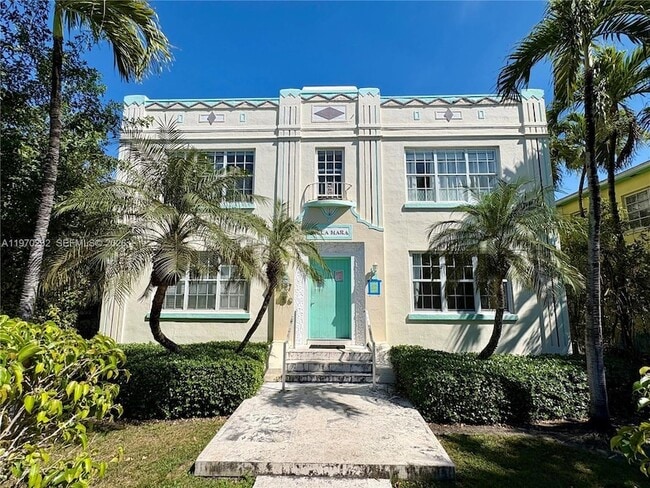 1027 Euclid Ave, Unit 1 in Miami Beach, FL - Foto de edificio - Building Photo