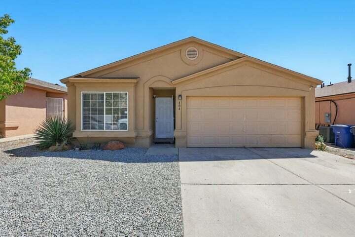 404 Lindsay Pl SW in Albuquerque, NM - Building Photo
