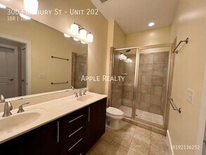 300 Finsbury St in Durham, NC - Building Photo - Building Photo