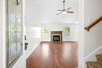 1052 Ishee Dr in Clarksville, TN - Building Photo - Building Photo