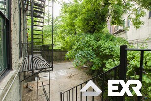 1027 Putnam Ave in Brooklyn, NY - Building Photo