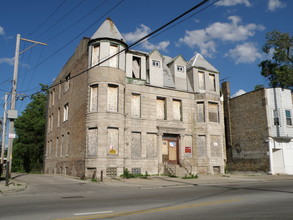 431 N Kedzie Ave in Chicago, IL - Foto de edificio - Building Photo