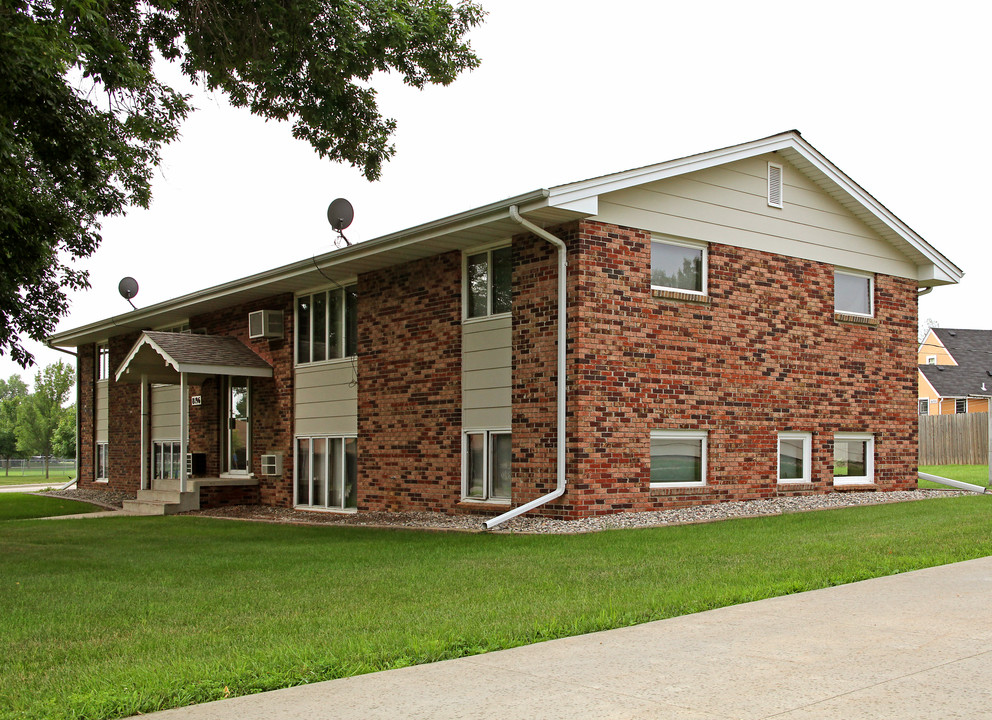 8196 Petunia in Victoria, MN - Foto de edificio