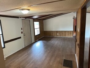 98 Alexander Rd in Grantville, GA - Building Photo - Building Photo