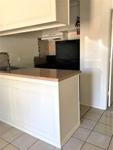 Los Pinos Apartments in Houston, TX - Building Photo - Building Photo